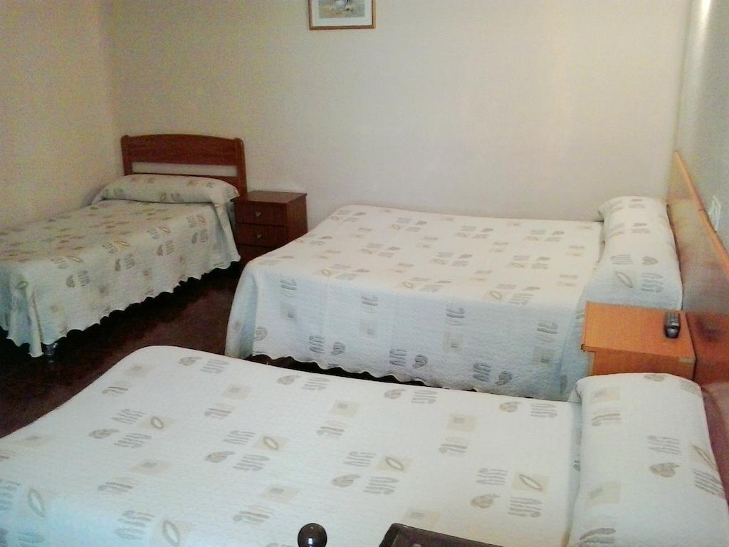 Hostal Alonso Madrid Cameră foto